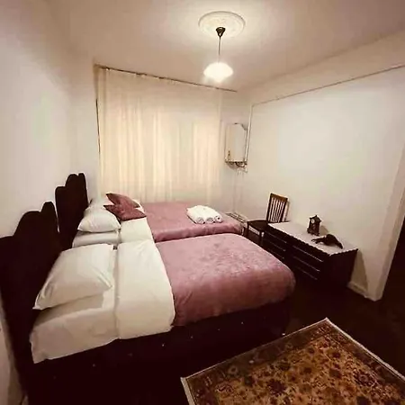 Apartment Arya 3 Bedroom Family Pink Flat