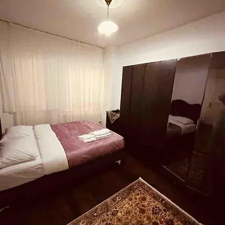 Arya 3 Bedroom Family Pink Flat Appartement *